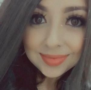 Meet your Posher, Julissa